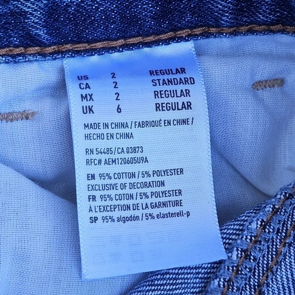 American Eagle Mom Jean Straight Leg Denim Jeans Medium Wash Women's Size 2